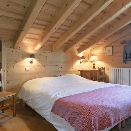 Chalet De Luxe 131m² 1650 - 10 Pers., 5 Chambres, Proche Pistes Et Centre, Spa, Parking - Fr-1-631-147